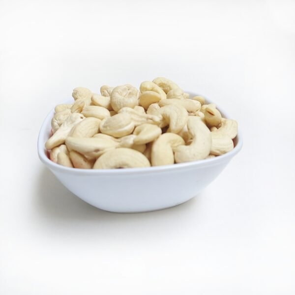 W-210 Cashews (Large Kaju) – 1 KG