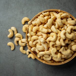 W-320 Cashews (Standard Kaju) – 1 KG